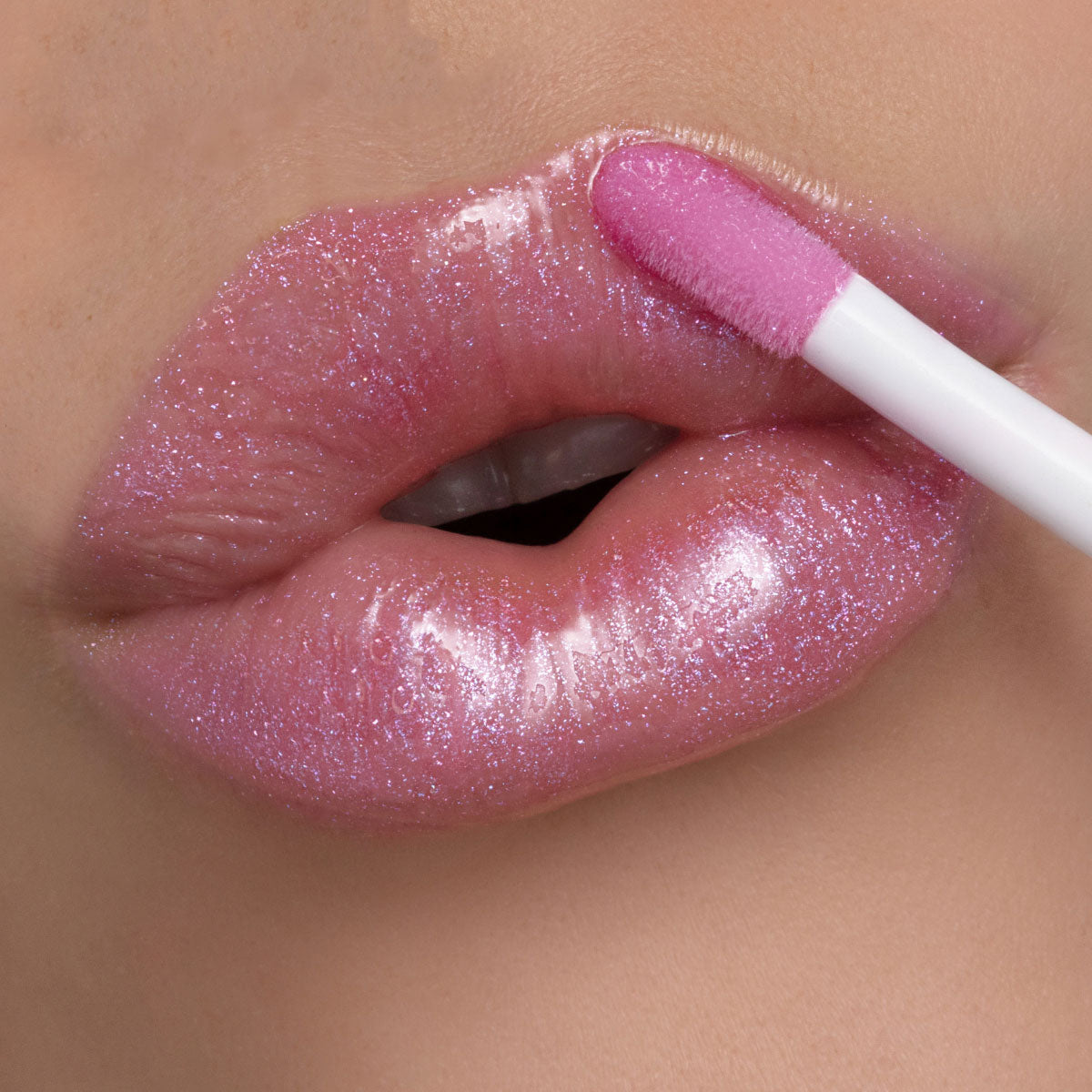 Runway Rogue Classic Lip Gloss, Sheer Pale-Purple Hydrating Iridescent Shimmer Lip Gloss, Purple Haze
